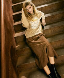 JoanneDE Sweatshirt - Sand Washed