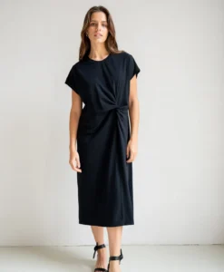Dress w. Wrinkle - Black