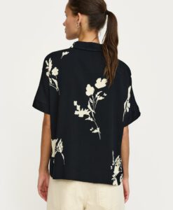 Alternative view of SRMelinda Freedom SS Shirt - Silent Flower Print