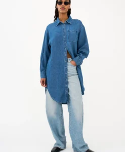 Alternative view of Queen Matti Oversize Shirtdress - Denim Blue