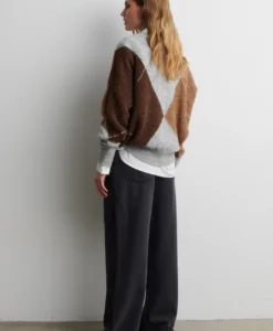 Alternative view of Forca Knit V-Neck - Light Grey Melange