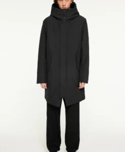 Alternative view of Gunter - Black