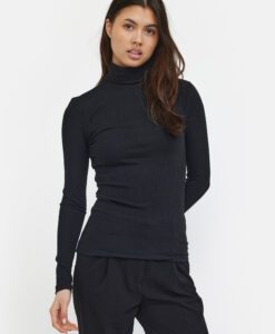 SRFenja Rollneck Top - Black